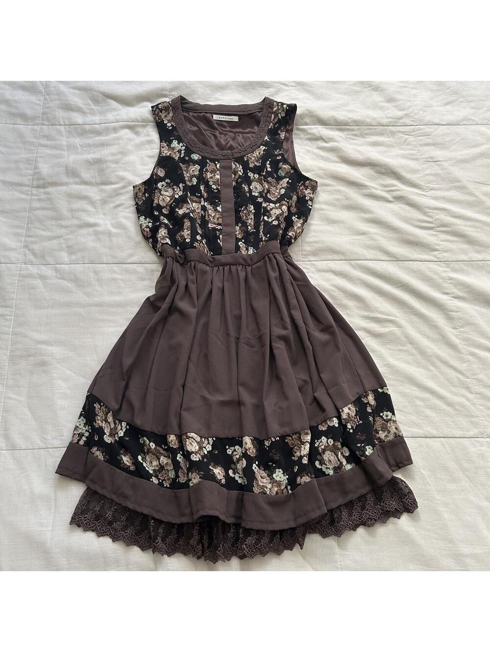 Axes Femme Brown Rose Floral Pintuck Lace Hem Dress Medium Japan